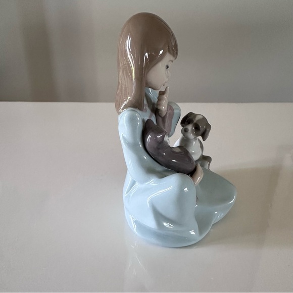 LLADRO CAT NAP Figurine Girl Holding Sleeping Cat w/ curious Dog #5640 1989 - Picture 2 of 10